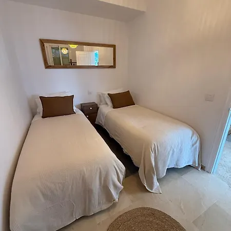 Apartment Elegant And Modern At Guadalmina Golf - Faisan 30